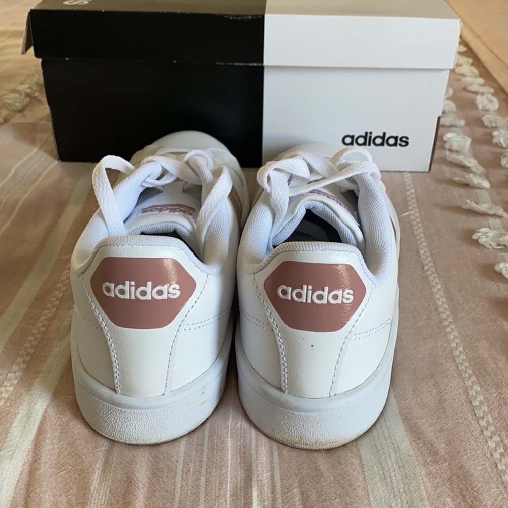 Women’s Adidas CF Advantage size 9.5 - Picture 4 of 7